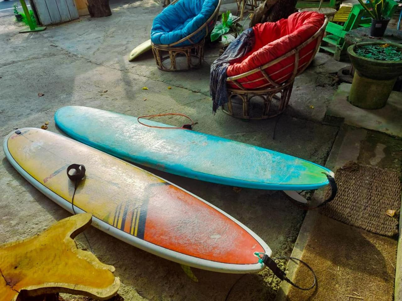 Gaia Ocean Surf Yoga Vandrehjem Ahangama Eksteriør billede