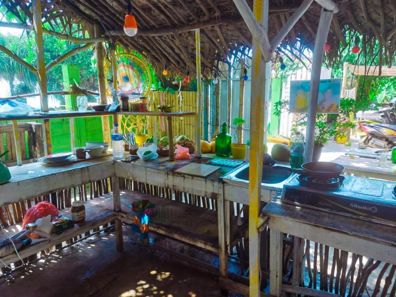 Gaia Ocean Surf Yoga Vandrehjem Ahangama Eksteriør billede
